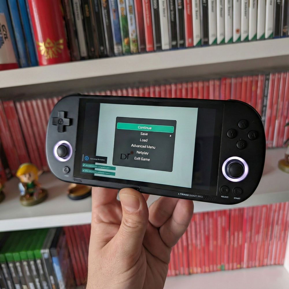 <b>TRIMUI Smart Pro 64GB</b> quad core 1.8GHz, 1GB LPDDR4, 4.96" 1280x720, 5000mAh, Bluetooth, WiFi 5, negru